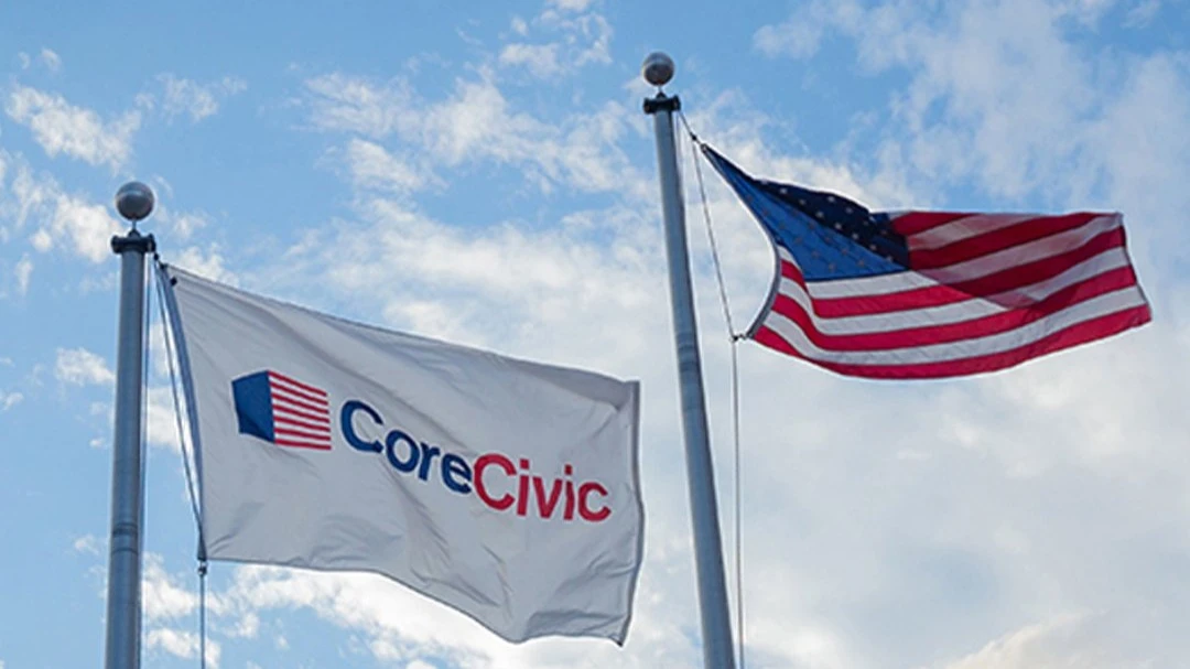 Иммиграционная политика Дональда Трампа больше не поддерживает котировки операторов частных тюрем / Фото: Facebook / CoreCivic