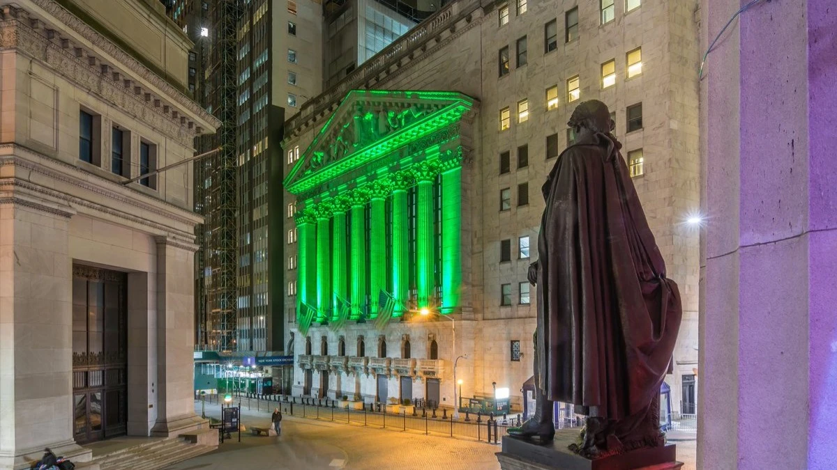 Wall Streets top bull named investors biggest mistake in 2025