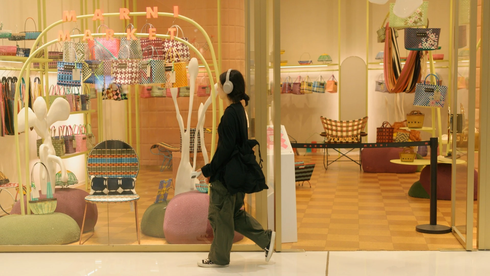 Инвесторы могут не получить важные для прогнозов данные о состоянии рынка труда и инфляции / Фото: Unsplash/yang miao