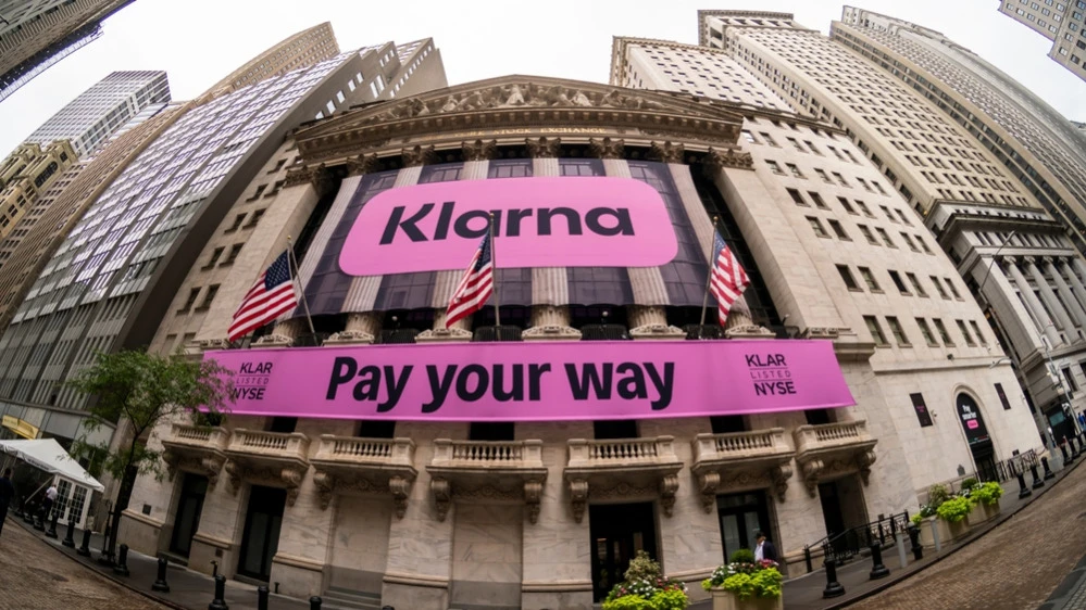 Investors were not impressed with Klarnas first post-IPO report. Shares collapsed to the minimum