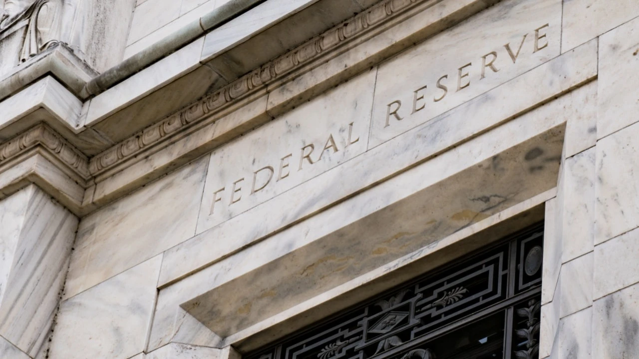 У участников рынка растет уверенность в продолжении смягчения монетарной политики / Фото: Paul Brady Photography / Shutterstock.com