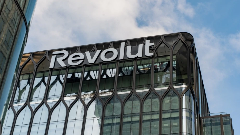 UK regulators concerned about Revolut chiefs residency move to UAE - FT