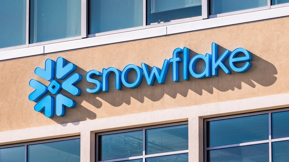 Snowflakes forecast has brought down the stock. Do they have any chance of continuing the rally?