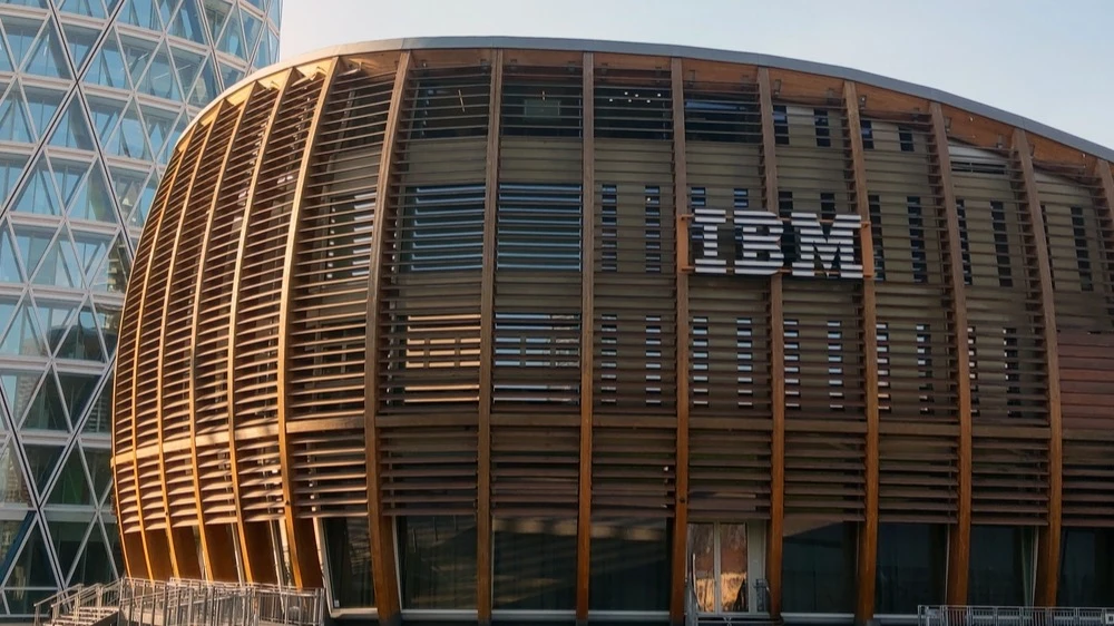 IBM discusses buying Confluent for $11 bln. mid-cap companys shares soar 33%