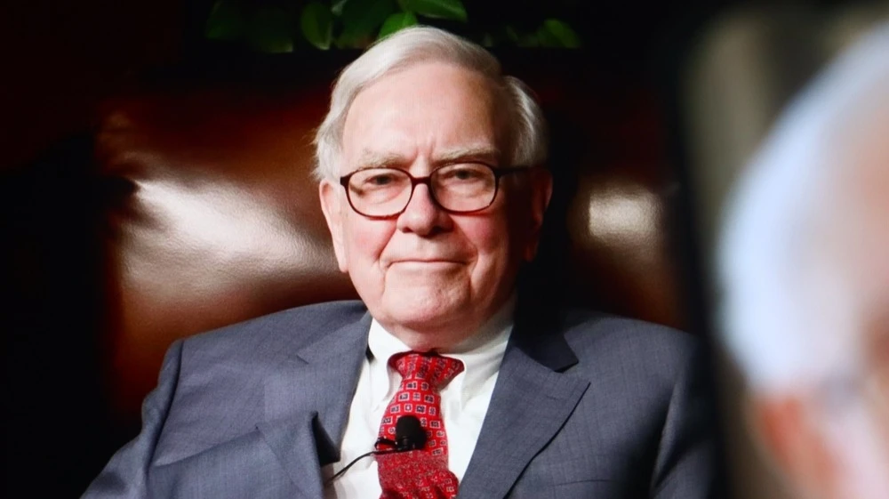 Соратник Уоррена Баффета (на фото) Тодд Комбс уйдет из Berkshire в JPMorgan / Фото: Shutterstock.com/Photo Agency
