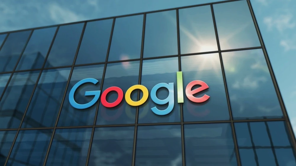 Google столкнулась с новым антимонопольным расследованием ЕС из-за использования онлайн-контента в целях разработки и обучения систем искусственного интеллекта. Фото: Skorzewiak/Shutterstock