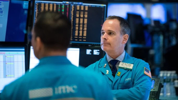 The AI bubble is deflating but not bursting: major US indices collapsed on Friday