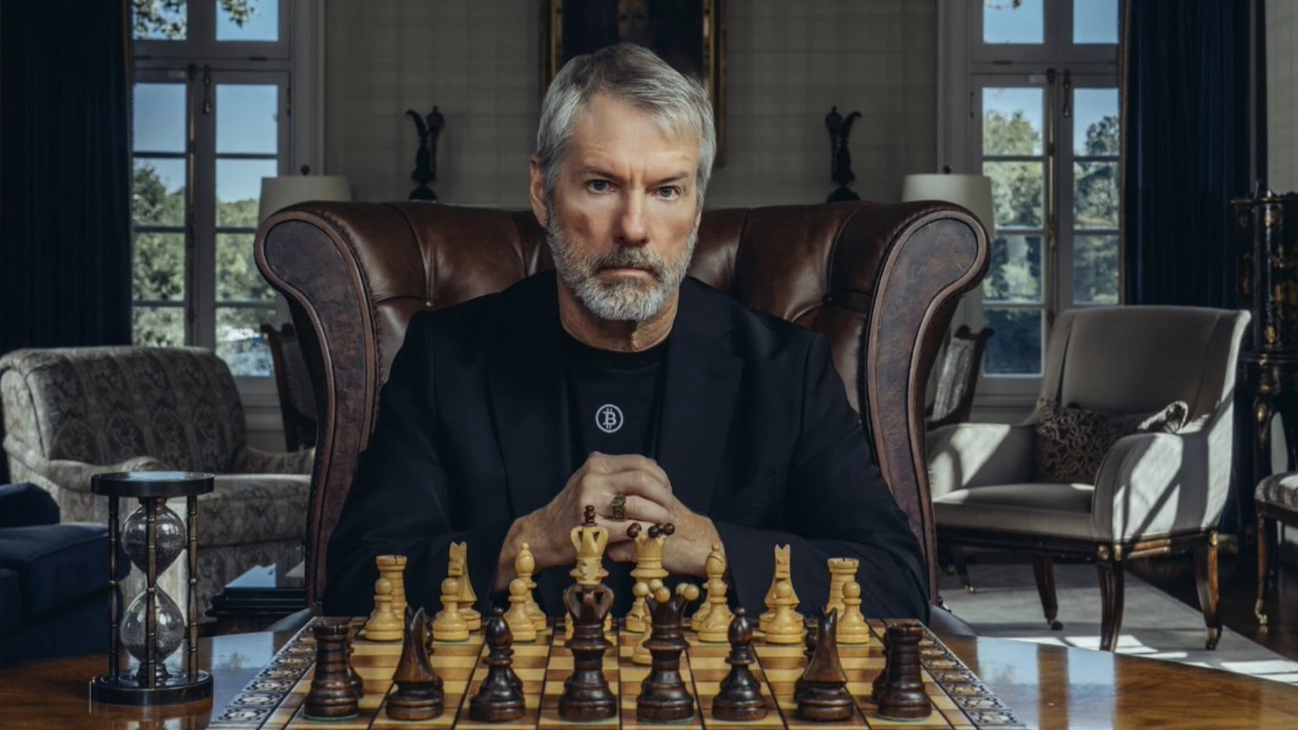 Несмотря на продолжающийся обвал крипторынка, компания Strategy в декабре купила биткоины. Ее генеральный директор Майкл Сейлор ранее заявлял, что никогда их не продаст / Фото: Michael Saylor / X