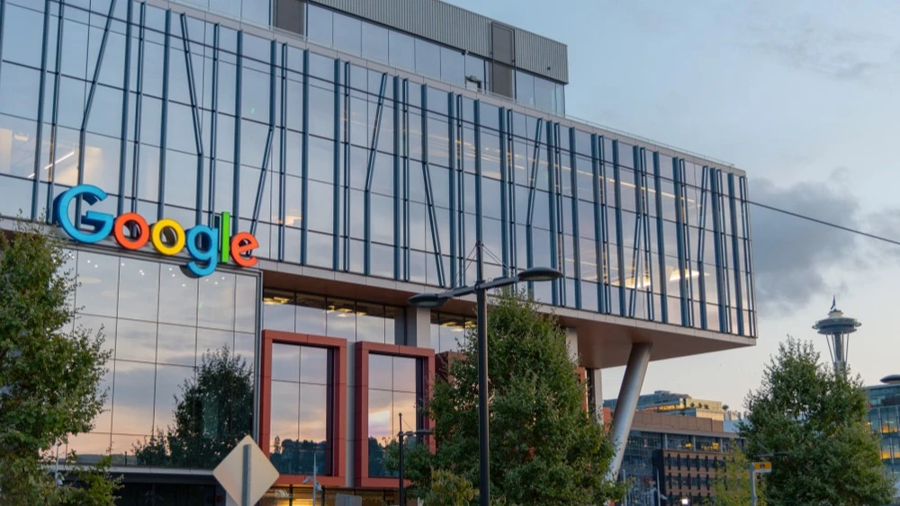 Hidden bet on SpaceX could boost Alphabets fourth-quarter profit - media outlet