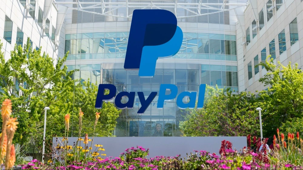 PayPal has applied to set up a bank in the US. Why would the company do that?