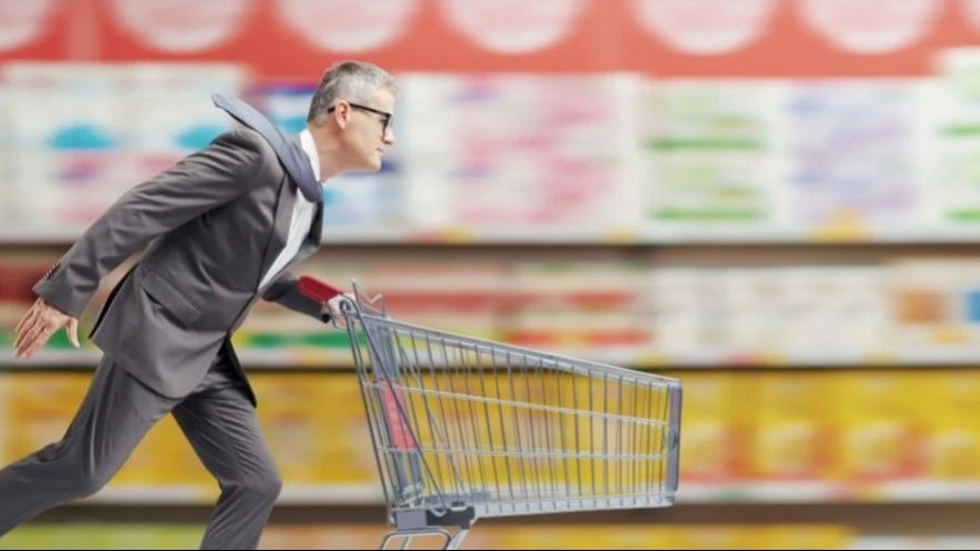 На длинном интервале рынок вознаграждает не тех, кто максимально снизил волатильность, а тех, кто готов терпеть цикличность денежных потоков ради более высокой средней прибыли.
Фото: Shutterstock.com