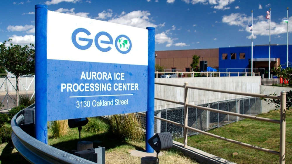 Акции GEO Group подскочили благодаря новому контракту с иммиграционной службой / Фото: Shutterstock.com/JosephRouse