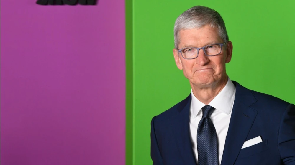 Глава Apple Тим Кук инвестировал в бумаги Nike на фоне слабой отчетности компании / Фото: Ron Adar / Shutterstock