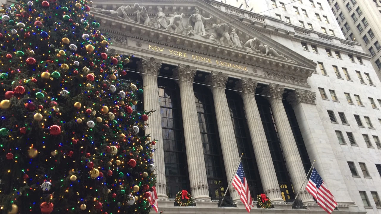 Сессия после Рождества традиционно сопровождается низкой ликвидностью / Фото: portecuaphoto / Shutterstock.com