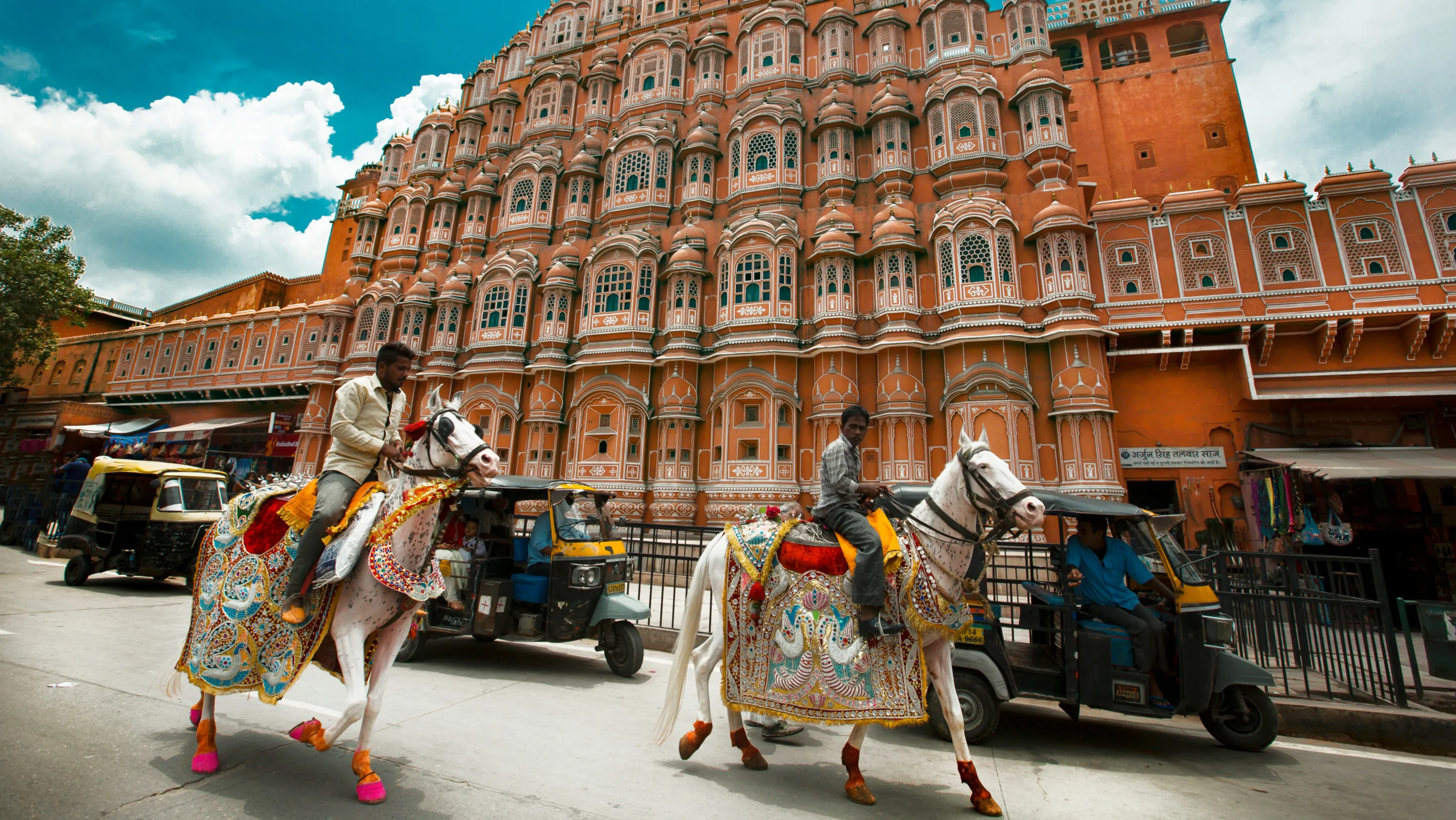 Сразу два банка назвали Индию в числе перспективных рынков для инвестиций в 2026 году / Фото: Aditya Siva / Unsplash