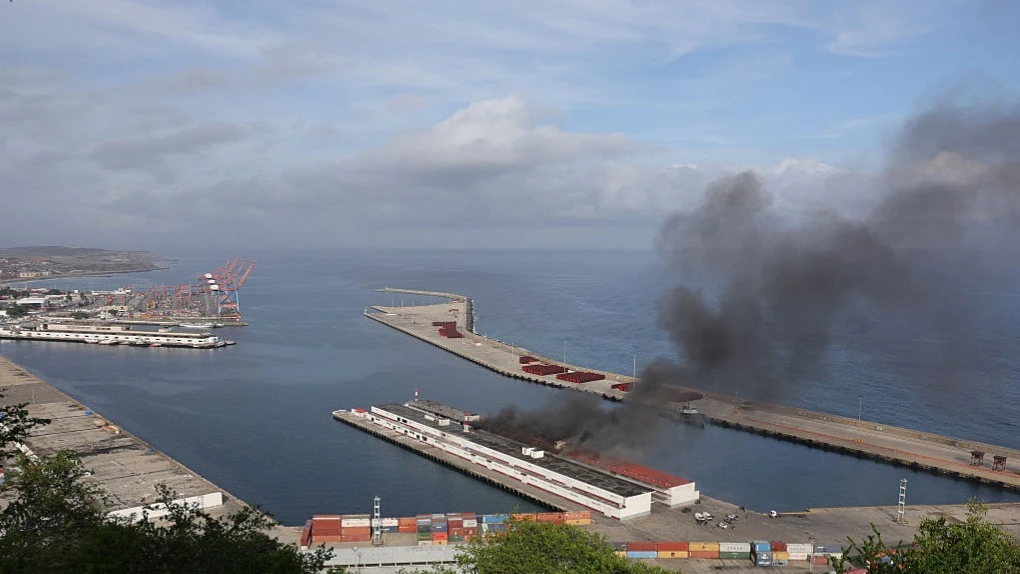 Президент США Дональд Трамп заявил, что США будут «очень активно участвовать» в будущем нефтяной промышленности Венесуэлы. Инвесторы, владеющие долговыми бумагами Венесуэлы, ожидают дальнейшего роста стоимости бондов и фокусируются на том, кто возьмет власть в свои руки после захвата Мадуро. / Фото: Jesus Vargas/Getty Images