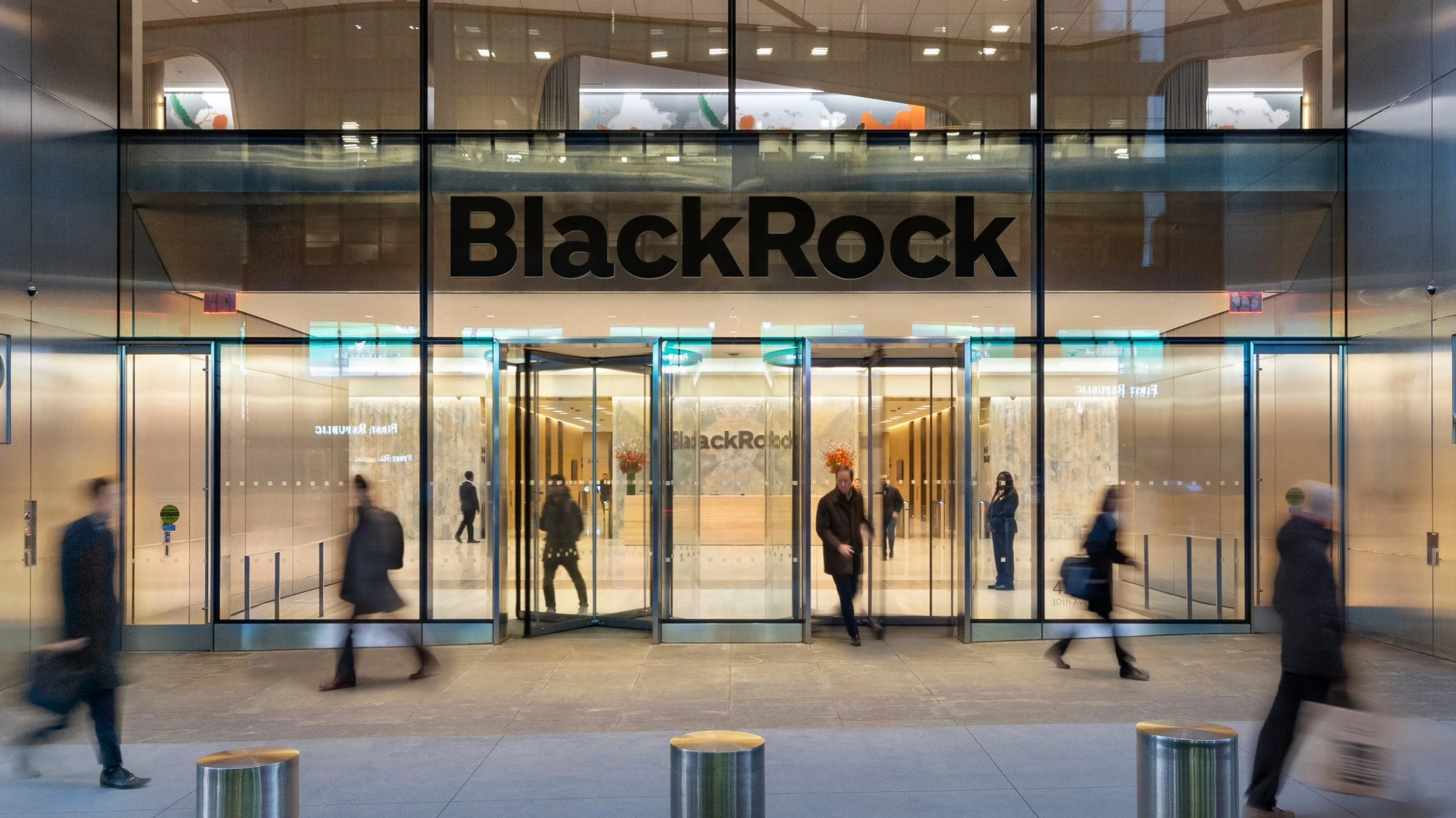 BlackRock советует инвесторам в этом году запастись терпением  / Фото: X / BlackRock