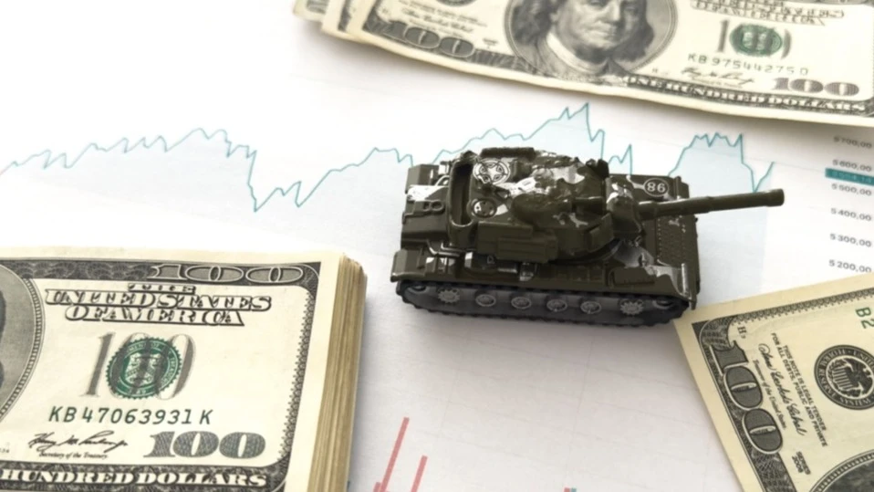 Предложенное Трампом увеличение оборонного бюджета США может столкнуться с трудностями при согласовании в Конгрессе, пишет Barrons / Фото: Andrew Angelov / Shutterstock