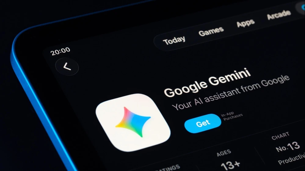 Alphabets capitalization exceeds $4 trillion for the first time Apple has chosen Googles AI for Siri