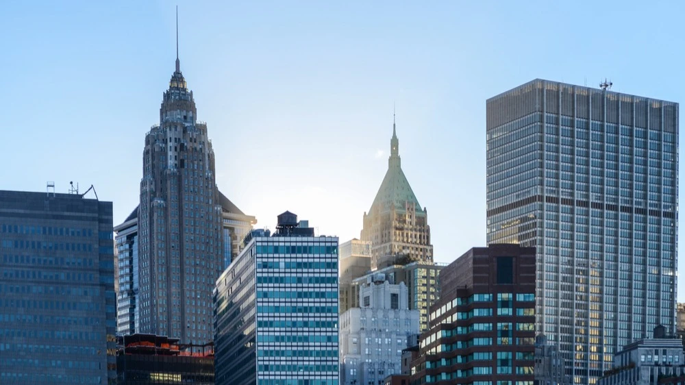 Богатство миллиардеров достигло рекордных $18,3 трлн, увеличившись на 16% за год и на 81% с 2020 года / Фото: Michael Steinbrueck / Shutterstock