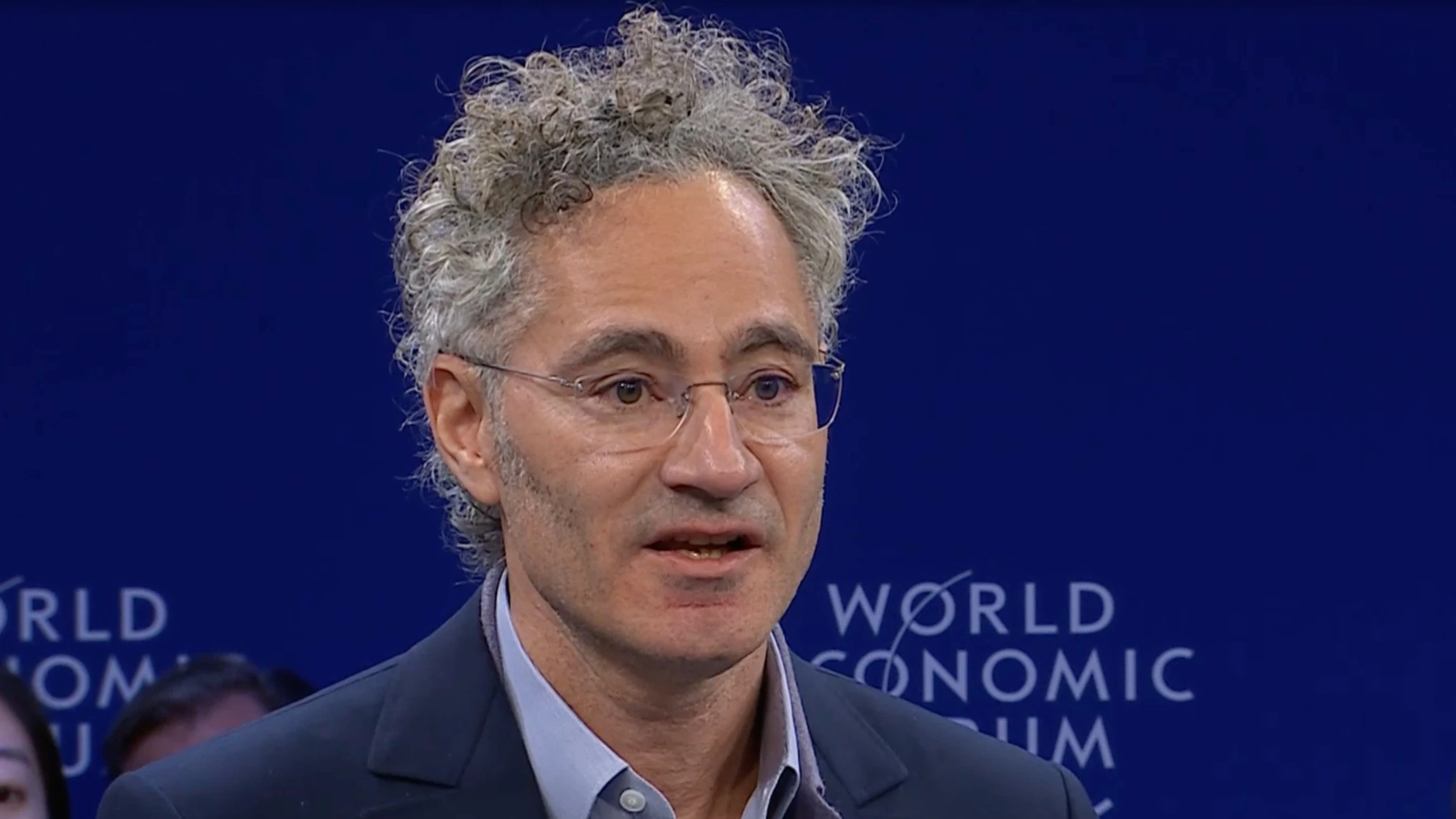 Карп считает, что старые системы выявления талантов не работают / Фото: скриншот трансляции WEF