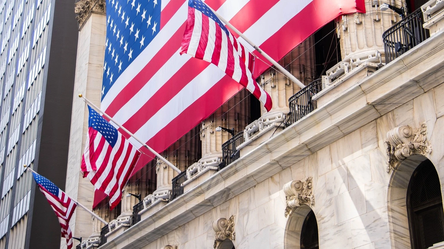 Индекс Russell 2000 установил новый рекорд / Фото: Facebook / NYSE