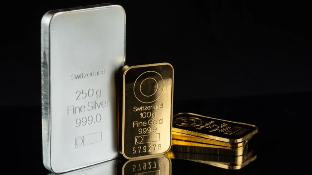 Ажиотажный рост цен на золото и серебро подтянул за собой весь сектор драгметаллов и даже базовые металлы / Фото: Shutterstock.com