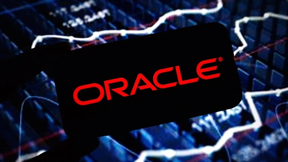 Oracles capitalization has halved from its 2025 peak / Photo: Shutterstock.com/Piotr Swat