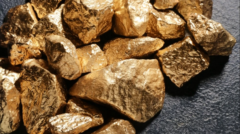 Золото после рекордного роста ушло в коррекцию на фоне укрепления доллара и ожиданий кадровых решений в ФРC / Фото: Pixel-Shot / Shutterstock