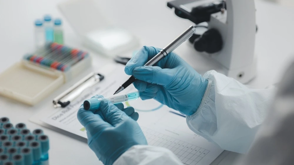 Особенность препаратов Janux в том, что они направляют иммунные клетки прямо к опухоли и активируются только в пораженных тканях /Фото: Shutterstock.com