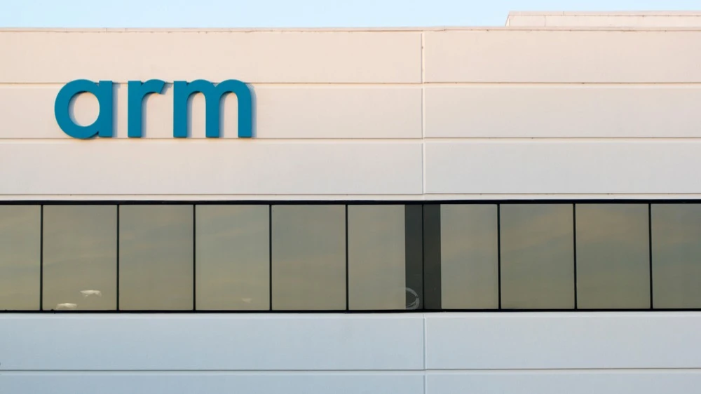 Стагнация продаж мобильных процессоров угрожает ведущему разработчику микропроцессорной архитектуры Arm Holdings снижением роялти / Фото: Shutterstock.com