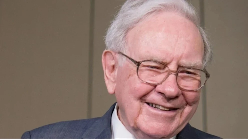 Berkshire Hathaway securities experienced their best day relative to the S&amp;P 500s performance in nearly a year on Feb. 4, Barrons calculated / Photo: Kent Sievers/Shutterstock.com