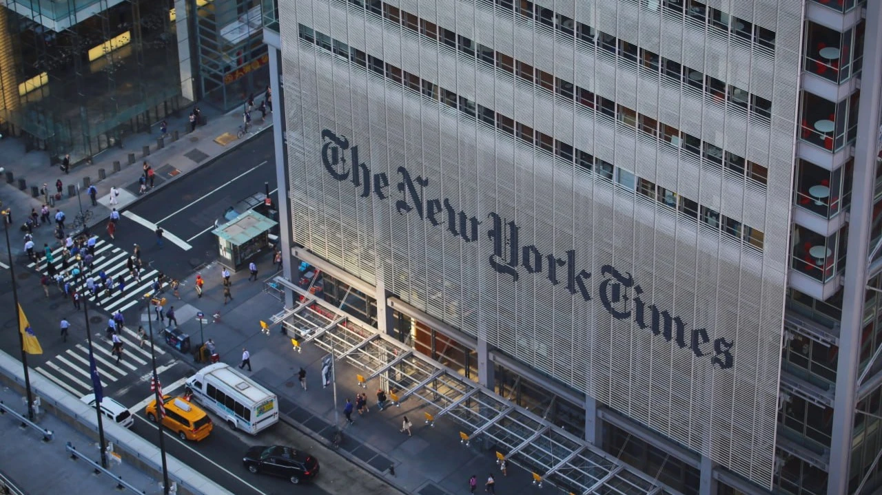 New York Times shares hit an all-time high after Berkshire Hathaway disclosed its stake in the media company / Photo: MikeDotta / Shutterstock.com