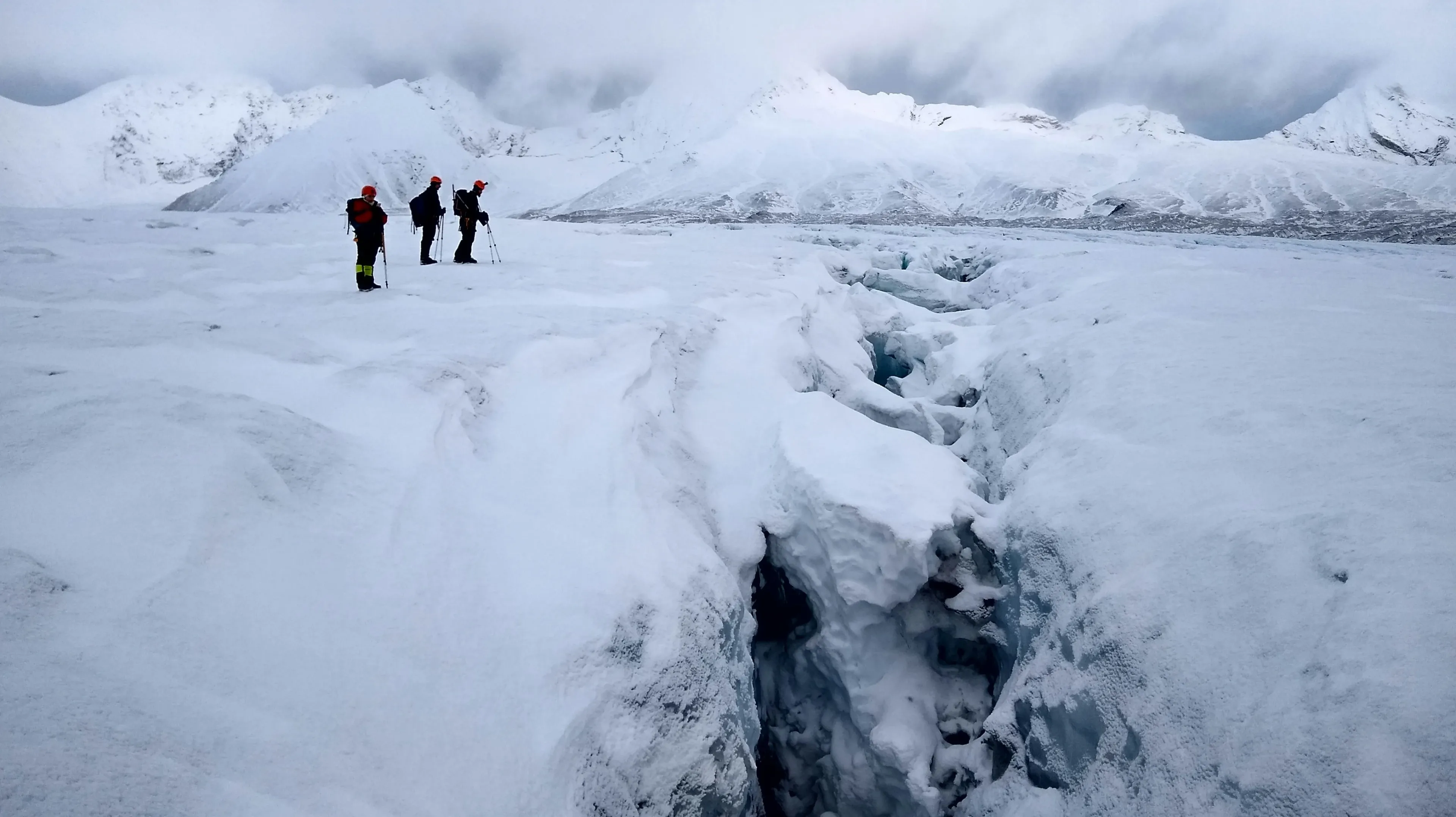 Географические факторы, безопасность и экономика, возможно, перестраивают мир, разделяя его на три конкурирующие сферы влияния. Но недавние события показывают, что у власти есть пределы. Фото: 
Bartek Luks/ Unsplash.com