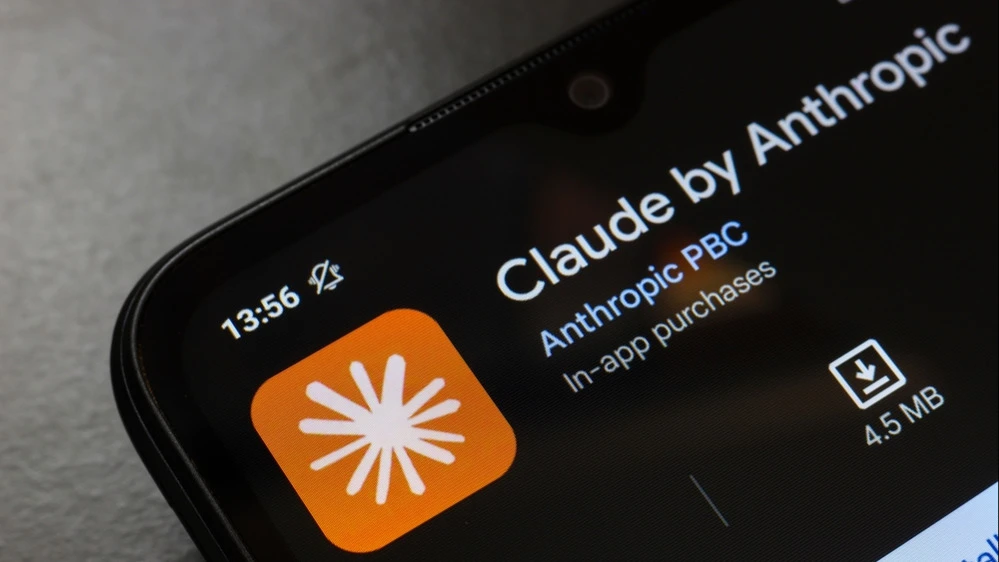 Anthropic анонсировал сервис для сканирования баз данных на наличие уязвимостей / Фото: jackpress / Shutterstock.com