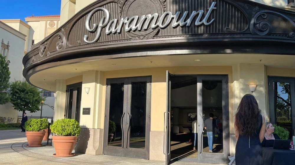 Paramount sees the purchase of Warner Bros. as a gas pedal to achieve its goals in a way that is economically attractive to shareholders / Photo: Alex Millauer/Shutterstock.com