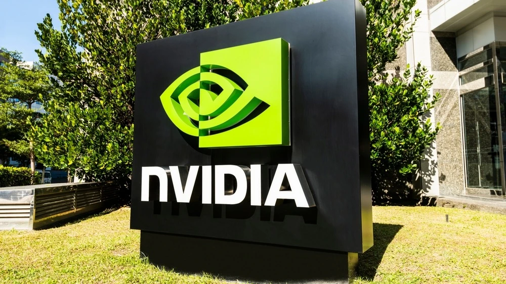 Now Nvidia shares outperform all its competitors from the group of companies with mega-capitalization / Photo: Jack Hong/Shutterstock