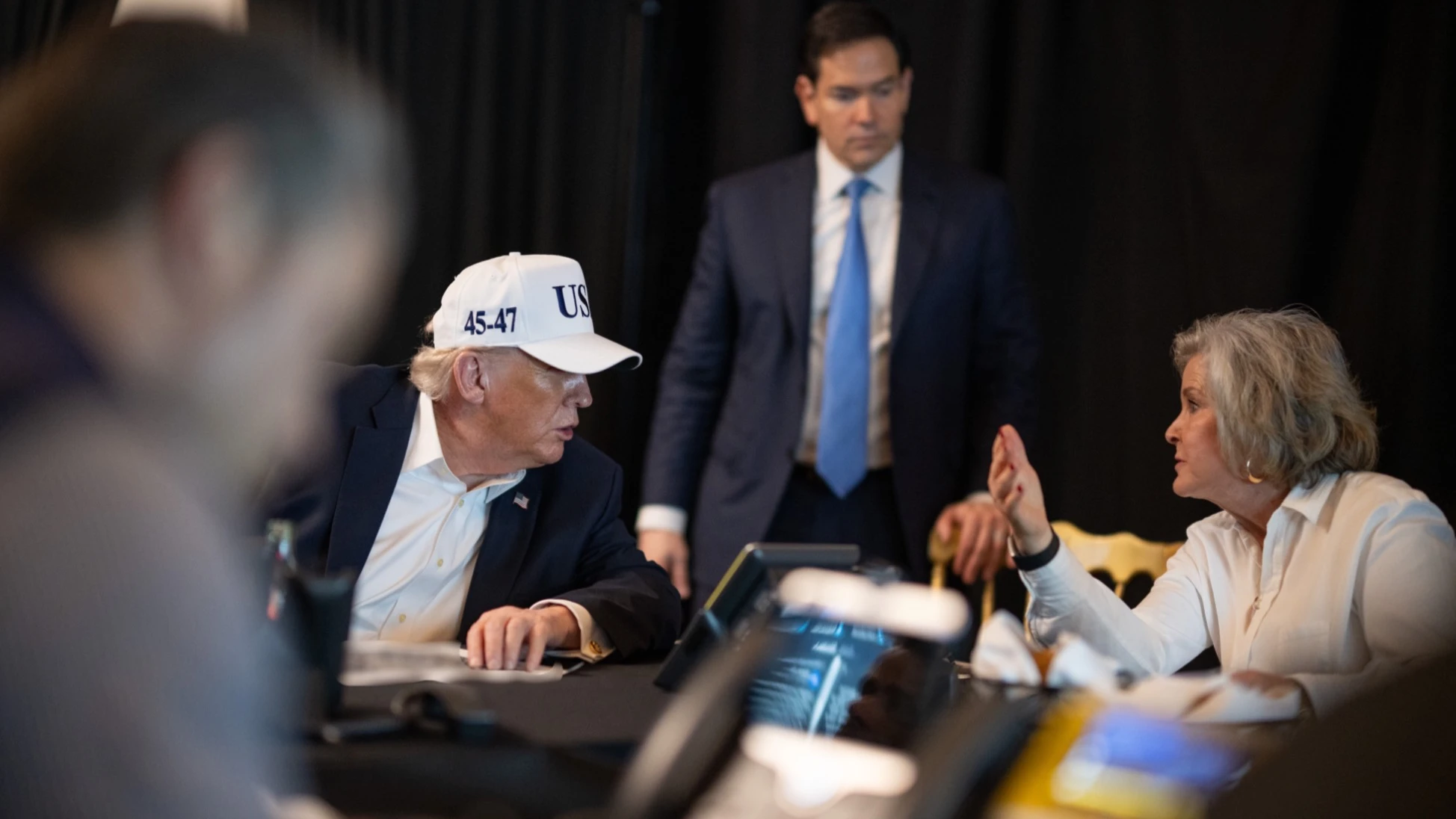 On February 28, the U.S. and Israeli military operation against Iran began. The White House published a photo of US President Donald Trump watching its progress. Photo: x / The White House