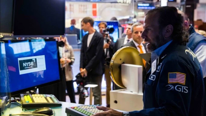 S&P 500 удержался от падения в первый день торгов после начала войны в Иране / Фото: X / NYSE