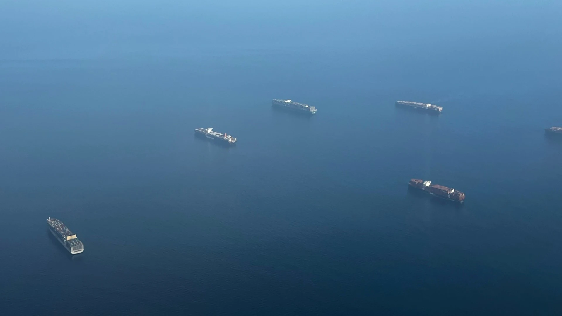 Further escalation of the conflict in the Middle East leaves small caps vulnerable to stagflation shock / Photo: Unsplash / Franklin Canelon