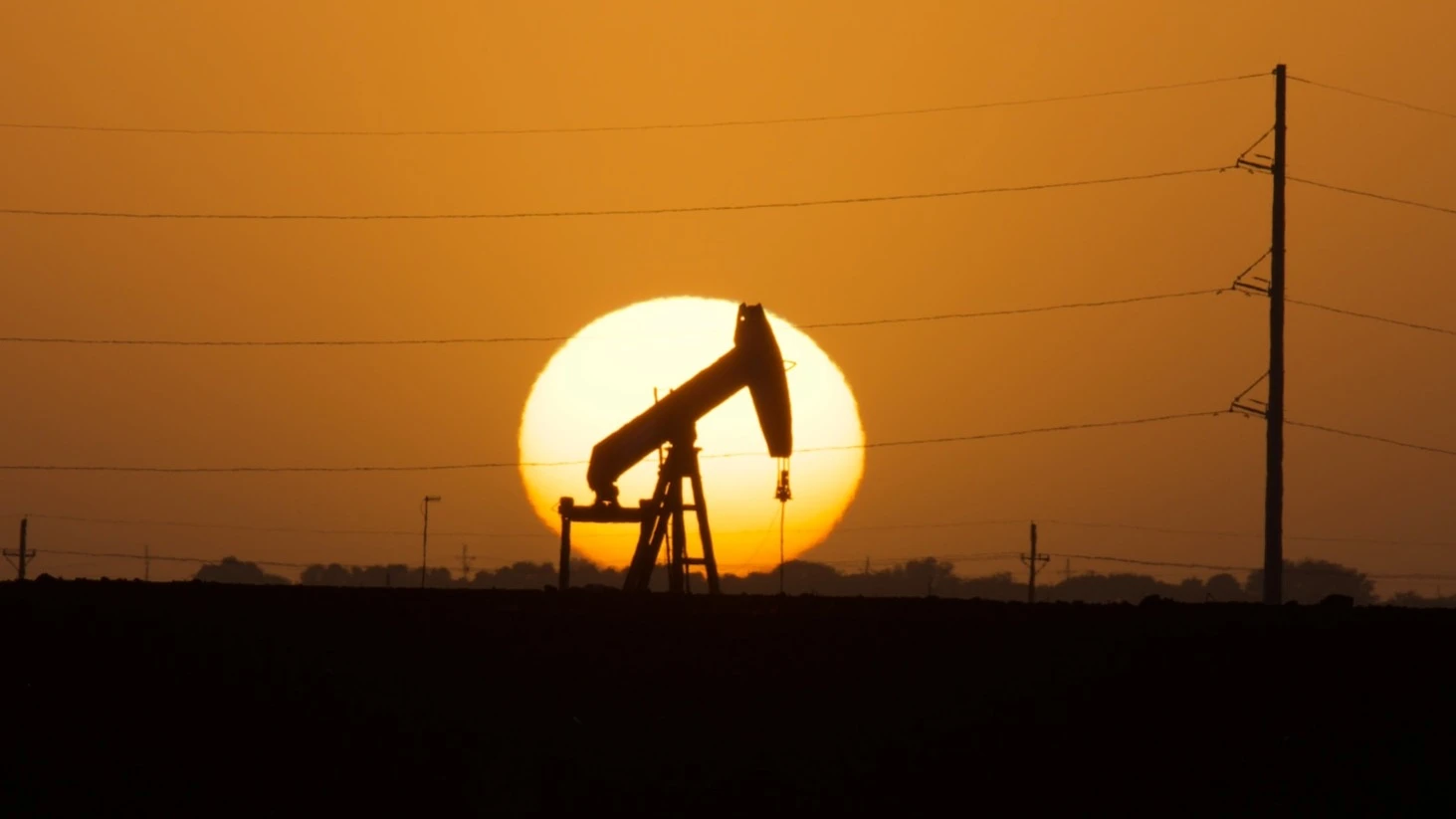 Цены на нефть снижались на торгах 4 марта после резкого роста в свете войны США с Ираном / Фото: Unsplash/Duncan Sanchez