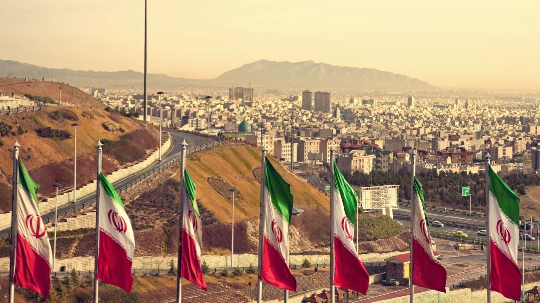 Глава МИД Ирана заявил, что не видит причин вести переговоры с США / Фото: Borna_Mirahmadian / Shutterstock.com