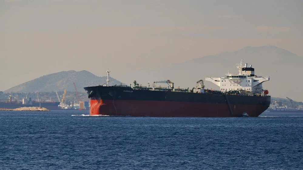 Нефтяной танкер Dynacom Tankers / Фото: Shutterstock.com