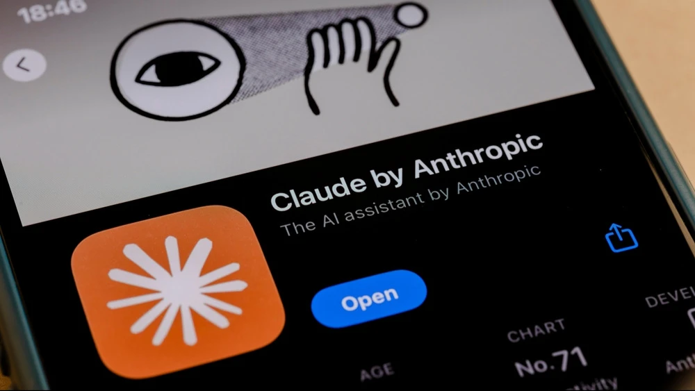 Anthropic считает, что решение Пентагона о признании ИИ-стартапа «риском для цепочки поставок» является наступлением на свободу слова / Фото: Photo For Everything / Shutterstock.com