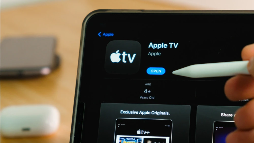 Устройство J490 Apple планировала выпустить весной прошлого года, но Siri до сих пор не готова / Фото: Vladimka production / Shutterstock.com