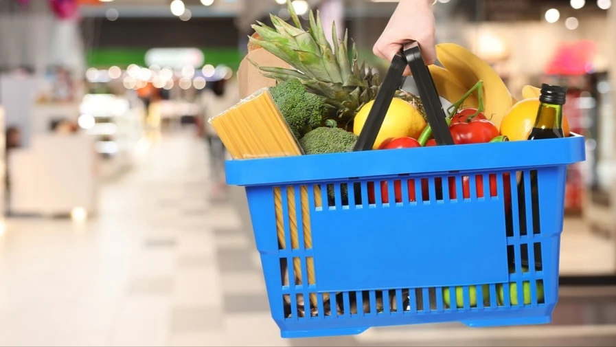 В центре внимания — отчет по дефлятору PCE за январь, а также статистика личных доходов и расходов американцев / Фото: New Africa / Shutterstock