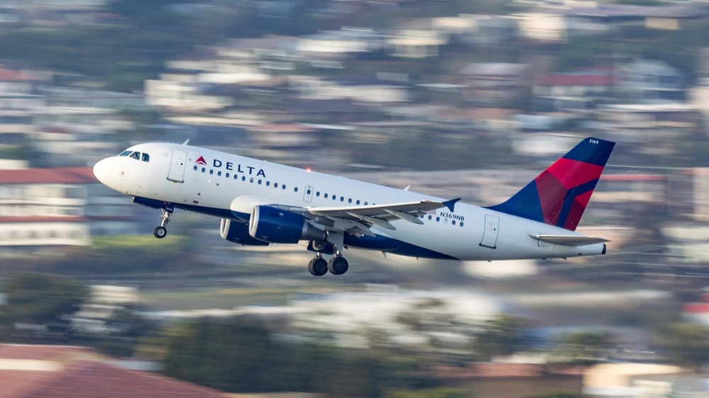 Despite the war in Iran, Delta captures demand growth and raises forecast / Photo: Ryan Fletcher / Shutterstock