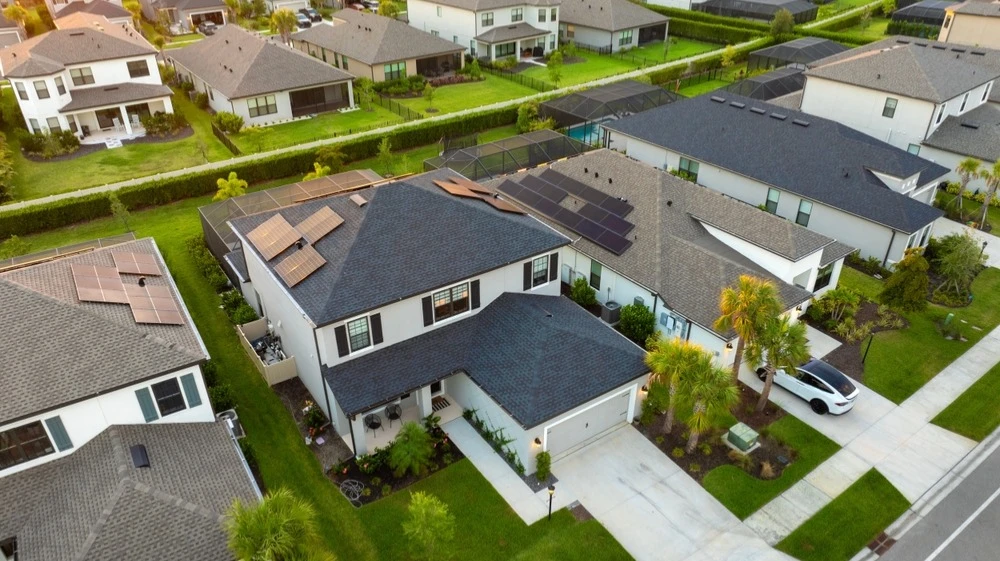 Barrons has named five stocks in which the Heartland Value fund will invest / Photo: Bilanol / Shutterstock