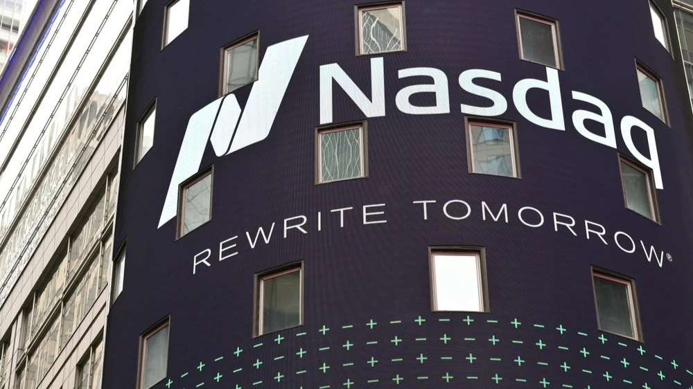Nasdaq получила зеленый свет на запуск торгов цифровыми копиями высоколиквидных акций / Фото: astudio / Shutterstock.com