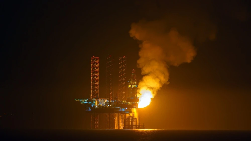 Цены на углеводороды 19 марта подскочили после атак на крупные энергообъекты в Иране и Катаре / Фото: Sergey_Bogomyako / Shutterstock.com